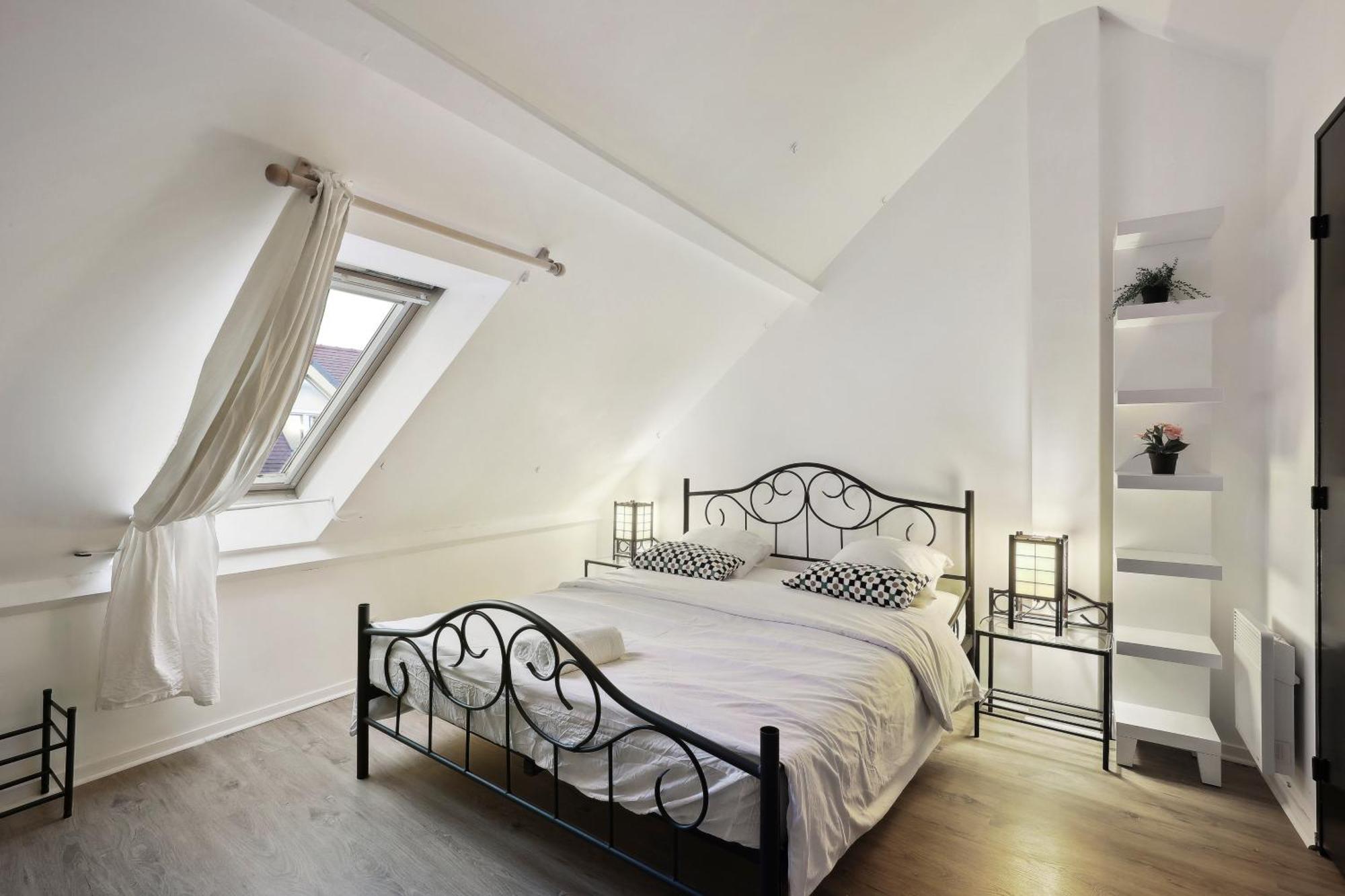 Chic Duplex With Parking * Palaiseau